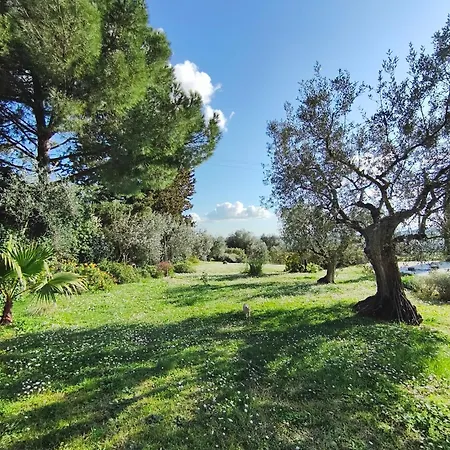 فندق مبيت وإفطار Borgo De Salaioli 3*