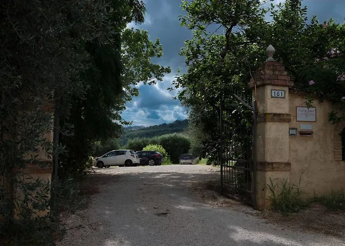 Borgo De Salaioli ベッド・アンド・ブレックファスト 3*