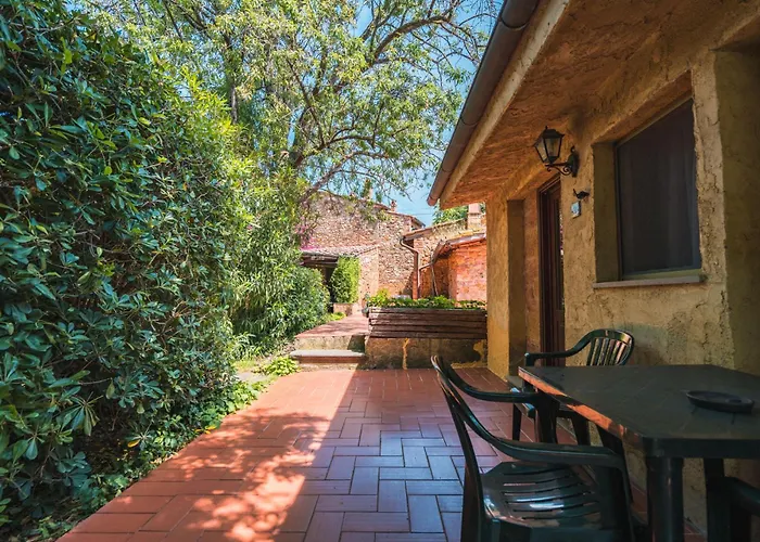 ベッド・アンド・ブレックファスト Borgo De Salaioli 3*